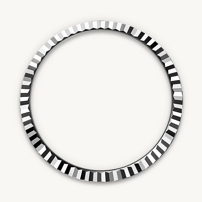 Fluted bezel